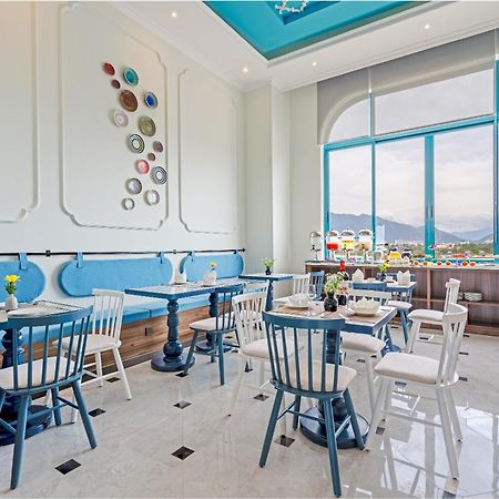 Pavillon Boutique Hotel & Apartment Nha Trang Esterno foto