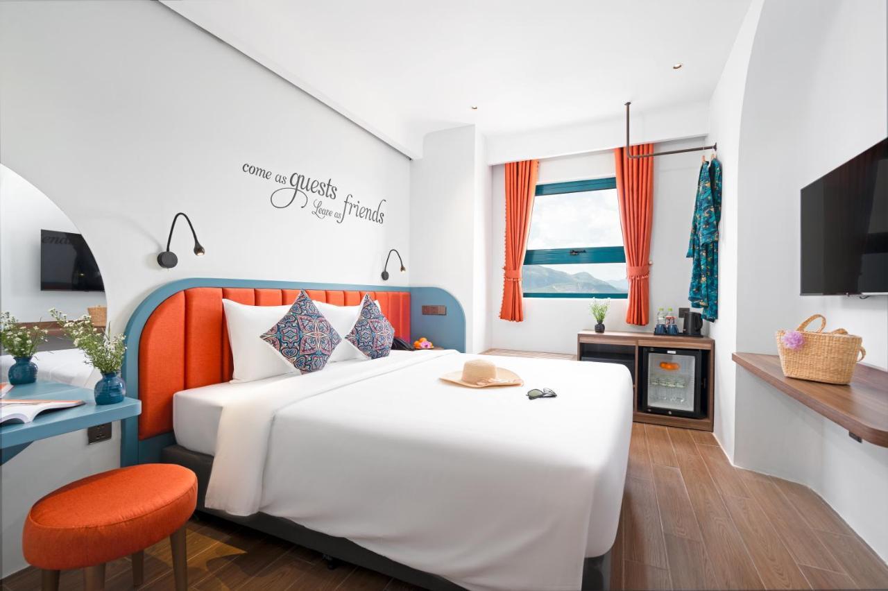 Pavillon Boutique Hotel & Apartment Nha Trang Esterno foto