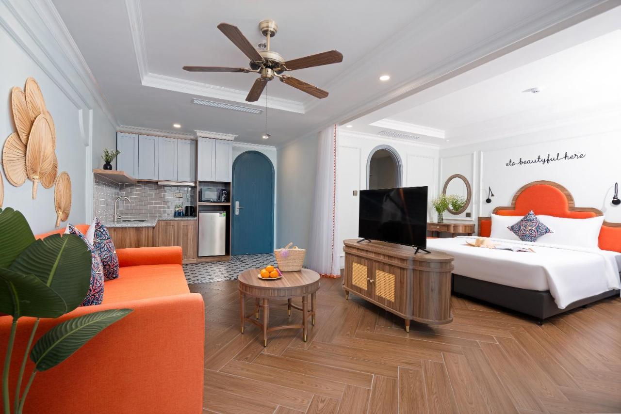 Pavillon Boutique Hotel & Apartment Nha Trang Esterno foto