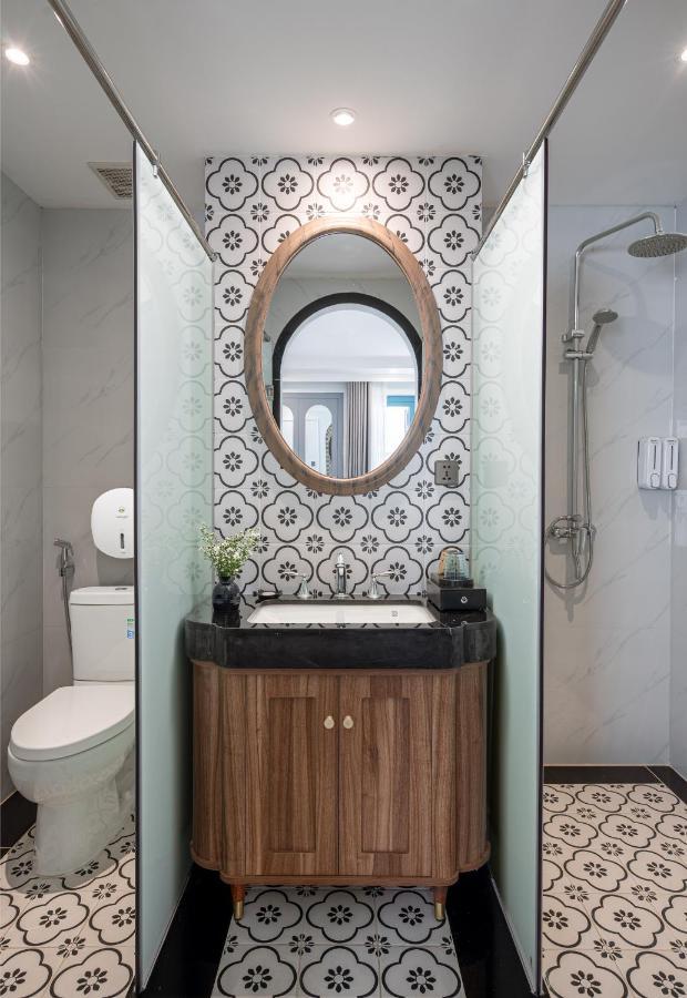 Pavillon Boutique Hotel & Apartment Nha Trang Esterno foto