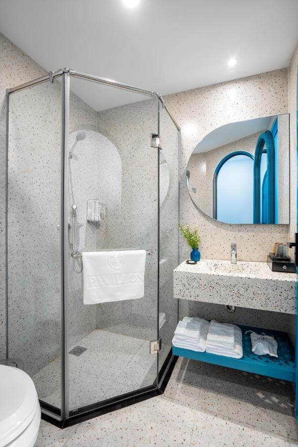 Pavillon Boutique Hotel & Apartment Nha Trang Esterno foto