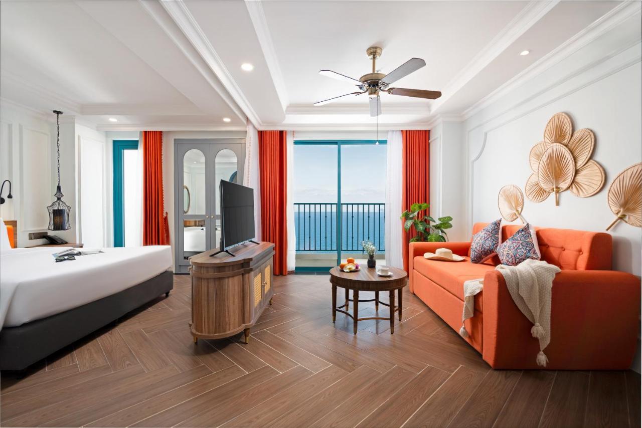 Pavillon Boutique Hotel & Apartment Nha Trang Esterno foto