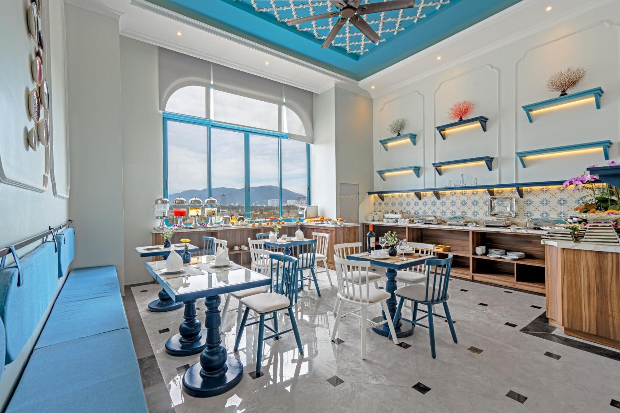 Pavillon Boutique Hotel & Apartment Nha Trang Esterno foto